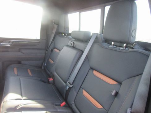 New 2026 GMC Sierra 2500 AT4 image 15