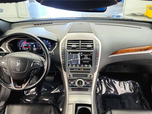 Used 2018 Lincoln MKZ Select w/ Technology Package FWD image 36
