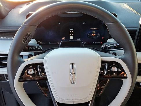 New 2025 Lincoln Aviator Black Label image 9