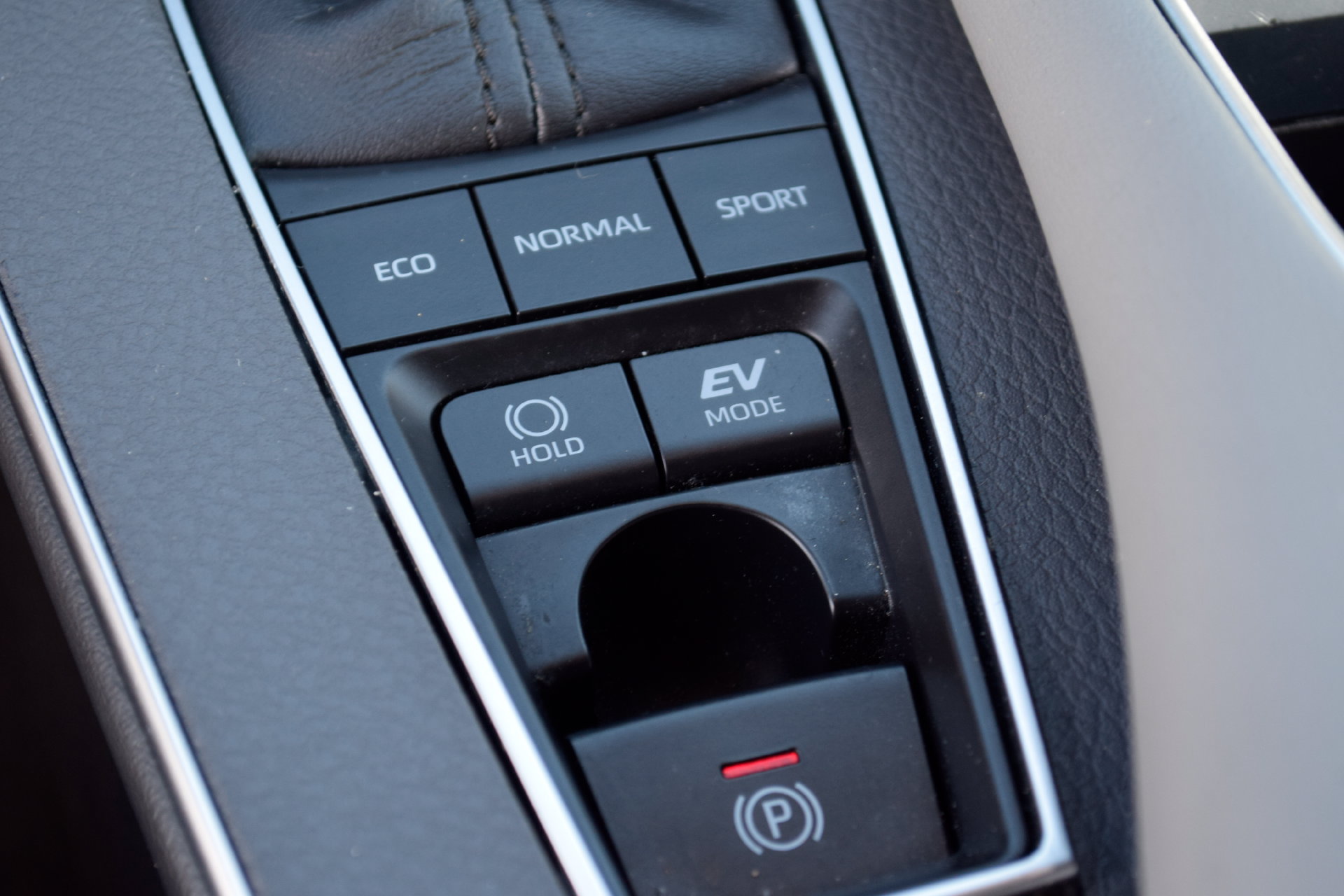 Used 2021 Toyota Avalon Limited w/ Advanced Safety Package FWD image 11