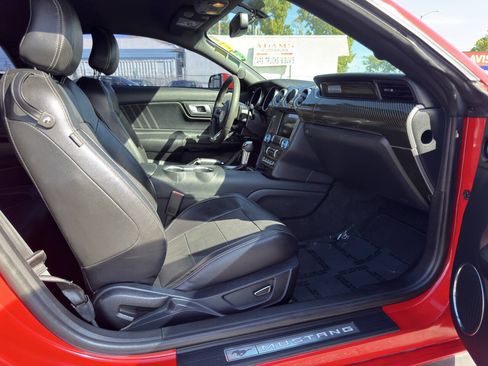 Used 2018 Ford Mustang GT Premium RWD image 13