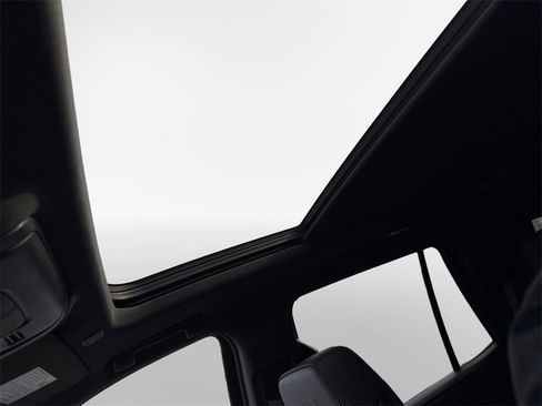 Certified 2024 Chevrolet Tahoe High Country w/ Premium Package image 23