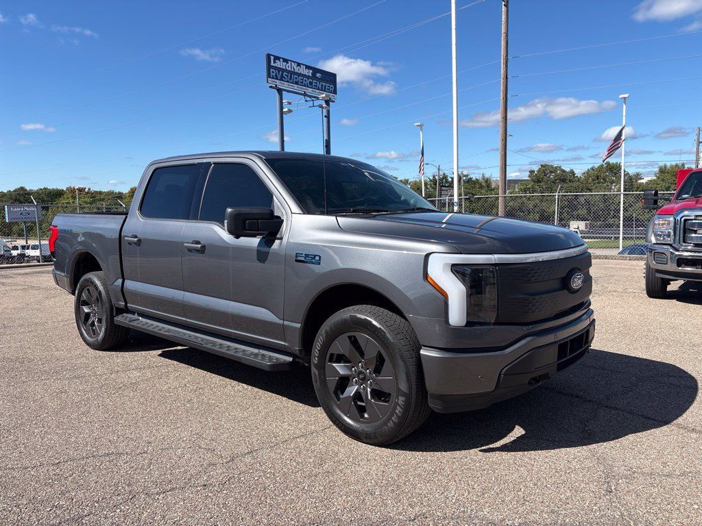 Used 2024 Ford F150 Lightning Flash AWD/4WD image 1