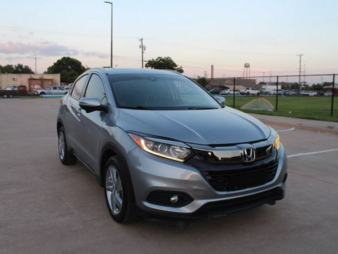 Used 2019 Honda HR-V EX-L image 3