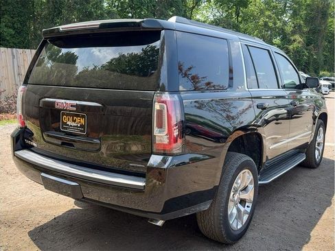 Used 2017 GMC Yukon SLT w/ Open Road Package AWD/4WD image 8