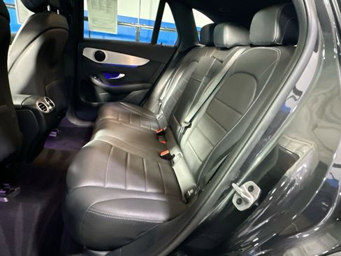 Used 2022 Mercedes-Benz GLC 300 4MATIC image 33