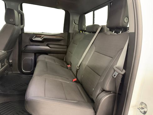 Used 2024 Chevrolet Silverado 1500 LT Trail Boss w/ Convenience Package II image 10