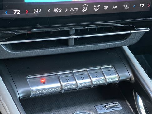 Certified 2024 Lincoln Nautilus Premier image 22