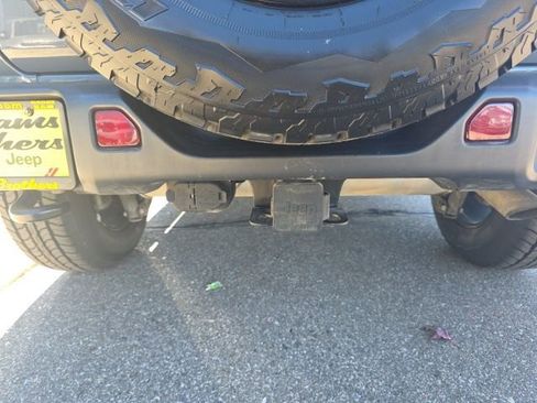 Used 2022 Jeep Wrangler Unlimited Sahara image 8