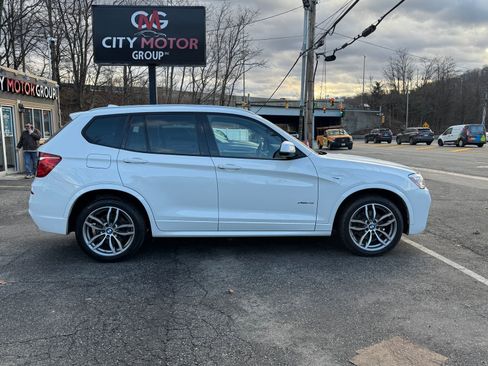 Used 2017 BMW X3 xDrive28i image 8
