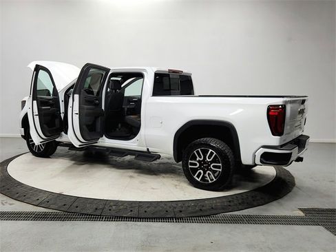 Used 2023 GMC Sierra 1500 AT4 w/ AT4 Preferred Package image 13