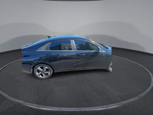 Used 2022 Hyundai Elantra SEL w/ Convenience + Premium Package image 16