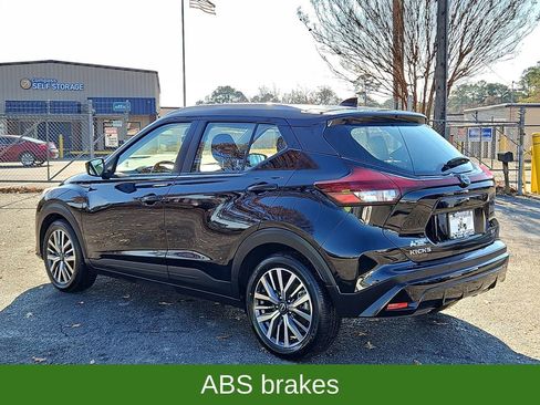Used 2024 Nissan Kicks SV image 5