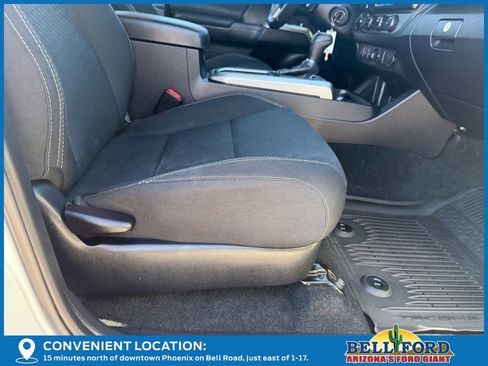 Used 2021 Toyota Tacoma SR5 w/ Trail Edition image 10