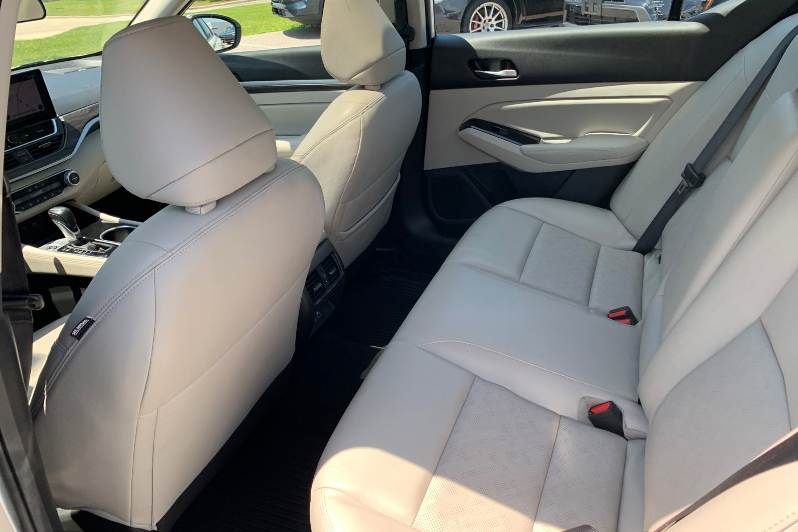 Used 2024 Nissan Altima 2.5 SL FWD image 13