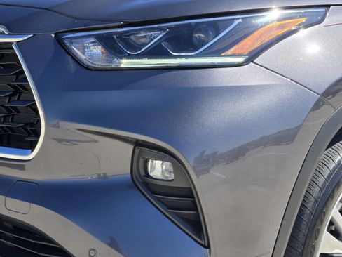 Used 2021 Toyota Highlander Platinum image 9