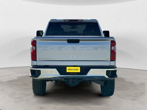 Used 2023 Chevrolet Silverado 2500 LT w/ Convenience Package AWD/4WD image 4