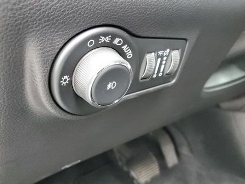 Certified 2024 Jeep Compass Latitude image 7