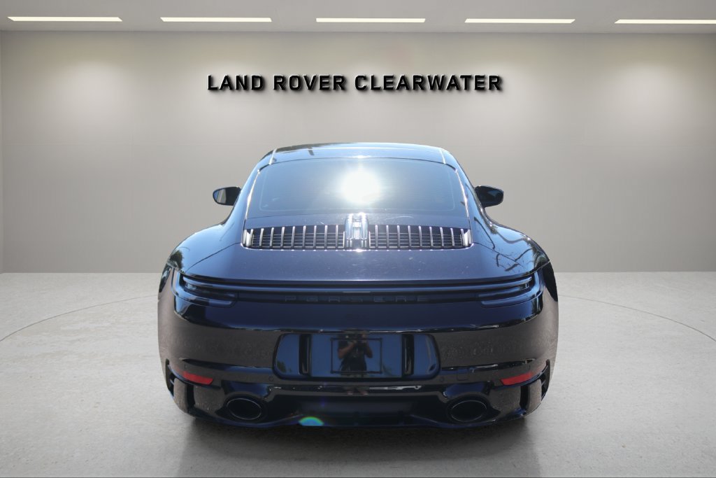 Used 2023 Porsche 911 Carrera image 4
