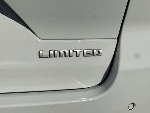 Used 2024 Jeep Grand Cherokee Limited w/ Trailer Tow Package image 32