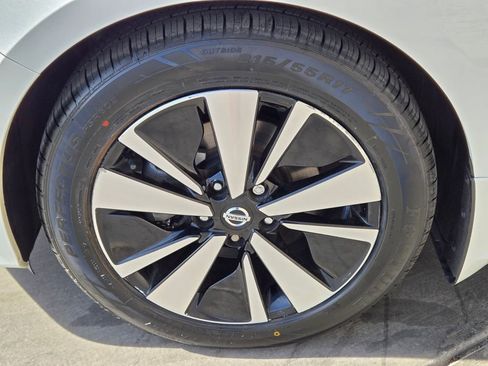 Used 2022 Nissan Altima 2.5 SL image 12