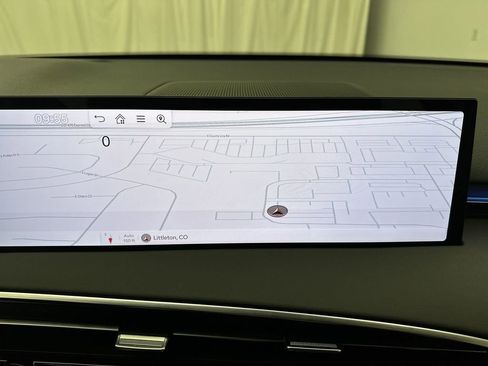 Certified 2026 Genesis GV70 2.5T Select image 18