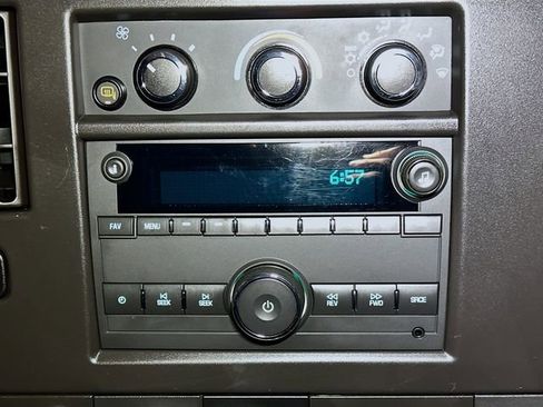 Used 2024 Chevrolet Express 2500 w/ Driver Convenience Package image 12