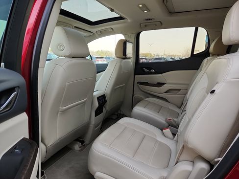 Used 2020 GMC Acadia Denali w/ Denali Ultimate Package image 12