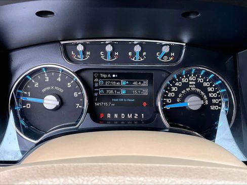 Used 2014 Ford F150 King Ranch w/ King Ranch Luxury Package AWD/4WD image 26
