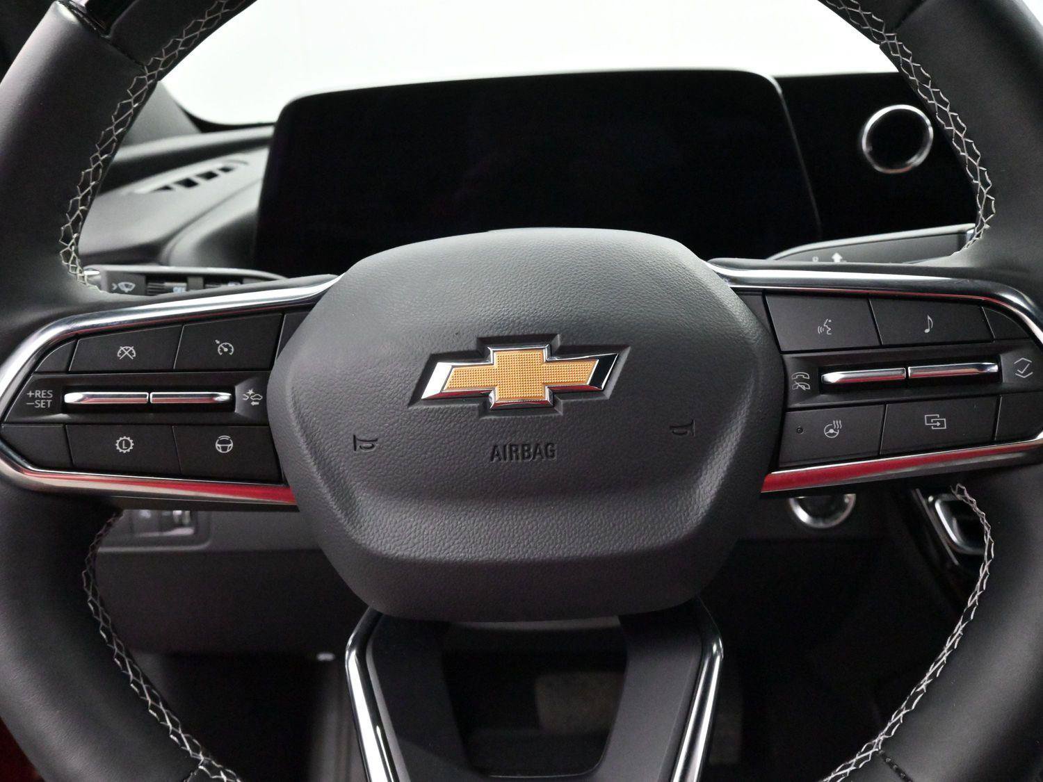 Used 2025 Chevrolet Traverse High Country AWD/4WD image 19