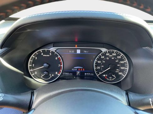 Used 2024 Nissan Altima 2.0 SR FWD image 24
