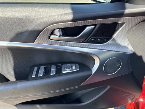 Used 2022 Genesis G70 2.0T w/ Prestige Package image 16