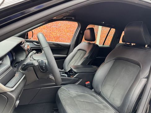 Used 2023 Jeep Grand Cherokee Altitude AWD/4WD image 22