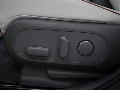 Used 2023 Hyundai Ioniq 5 SEL image 30