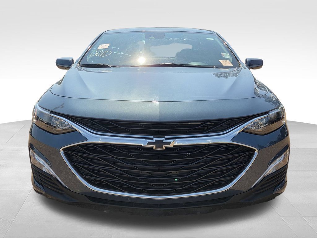 Used 2025 Chevrolet Malibu RS FWD image 30