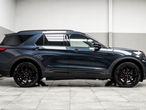 Used 2022 Ford Explorer ST w/ Equipment Group 401A image 6