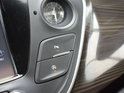 Used 2020 Buick Envision Essence w/ Experience Buick Package FWD image 30