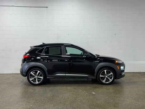 Used 2020 Hyundai Kona Limited FWD image 2