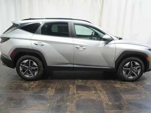 Used 2025 Hyundai Tucson SEL AWD/4WD image 4