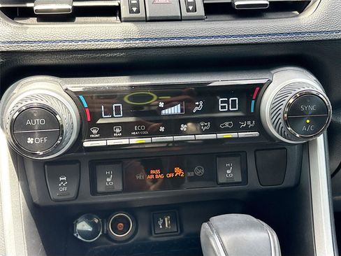 Used 2024 Toyota RAV4 XSE w/ Weather Package AWD/4WD image 16
