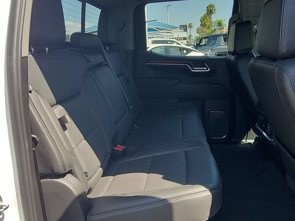 Used 2024 GMC Sierra 1500 Denali w/ Technology Package AWD/4WD image 28