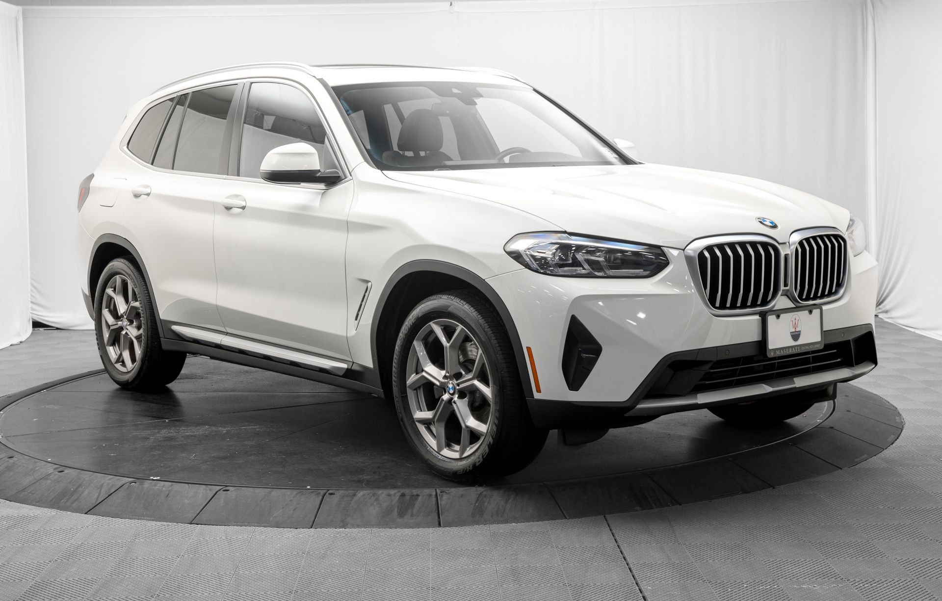 Used 2022 BMW X3 xDrive30i AWD/4WD image 9