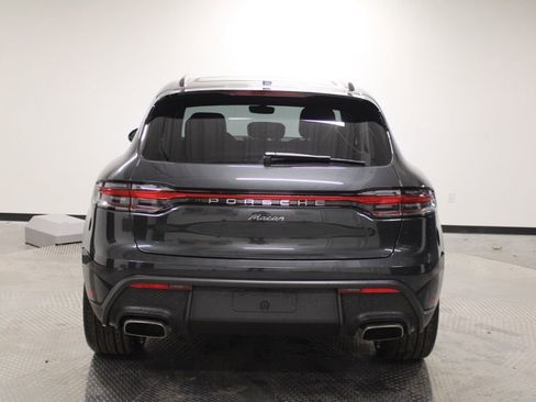 Certified 2025 Porsche Macan AWD/4WD image 6