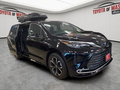 Used 2026 Toyota Sienna Platinum