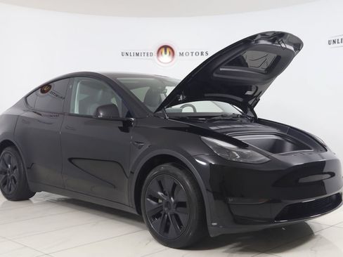 Used 2024 Tesla Model Y Long Range AWD/4WD image 20