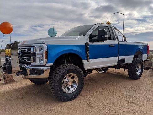 New 2025 Ford F250 XLT AWD/4WD image 4
