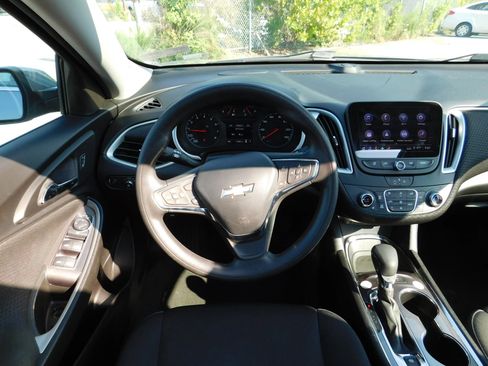 Used 2024 Chevrolet Malibu LT FWD image 11
