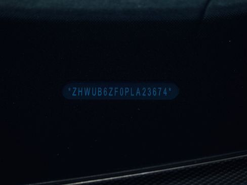 Used 2023 Lamborghini Huracan Tecnica image 48