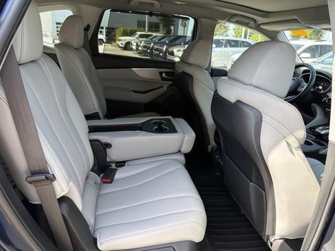 Used 2024 Acura MDX SH-AWD w/ Technology Package image 20