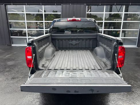 Used 2018 Chevrolet Colorado W/T w/ WT Convenience Package AWD/4WD image 8